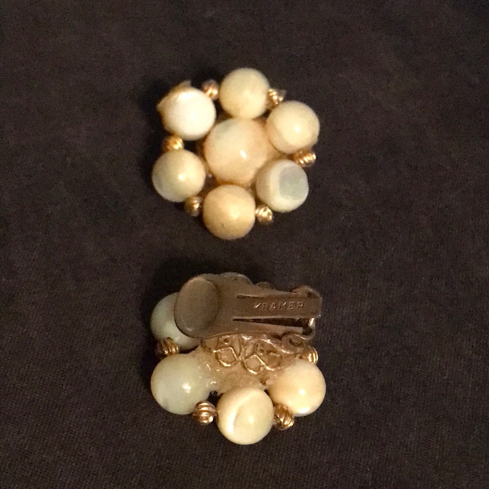 ➡️Vintage‼️➡️ WWII KRAMER Stamped Earrings - Picture 2 of 4